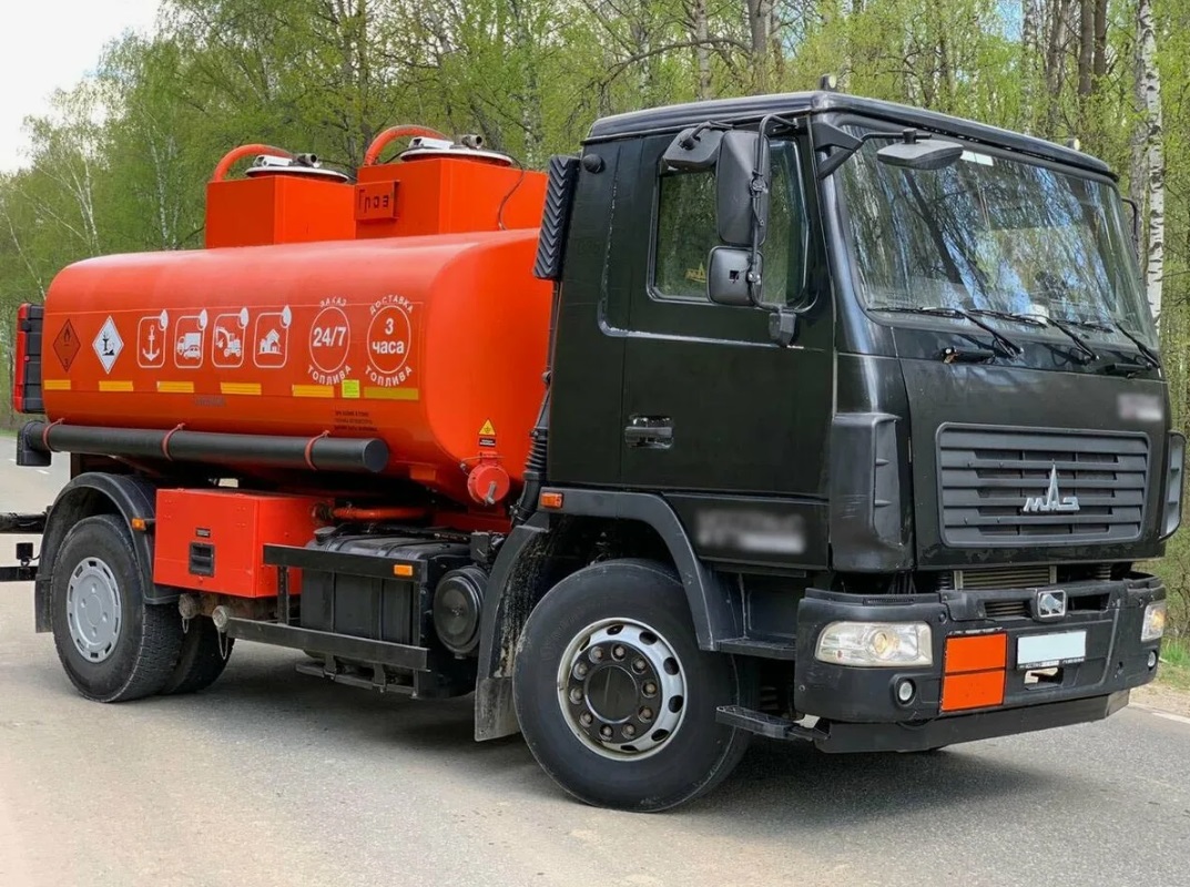 Автотопливозаправщик МАЗ 6516
